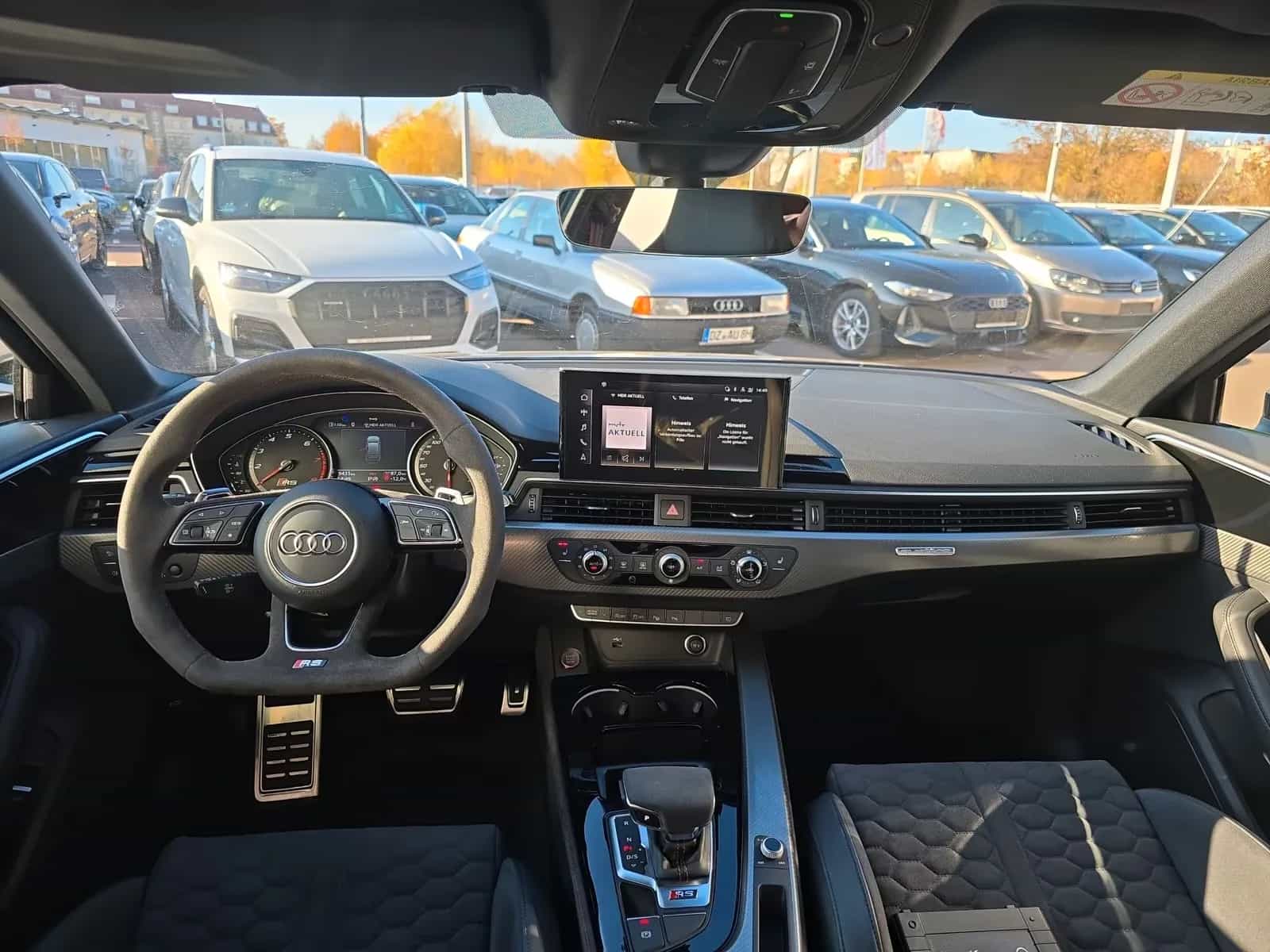 Audi RS4 12/2023-photo-14