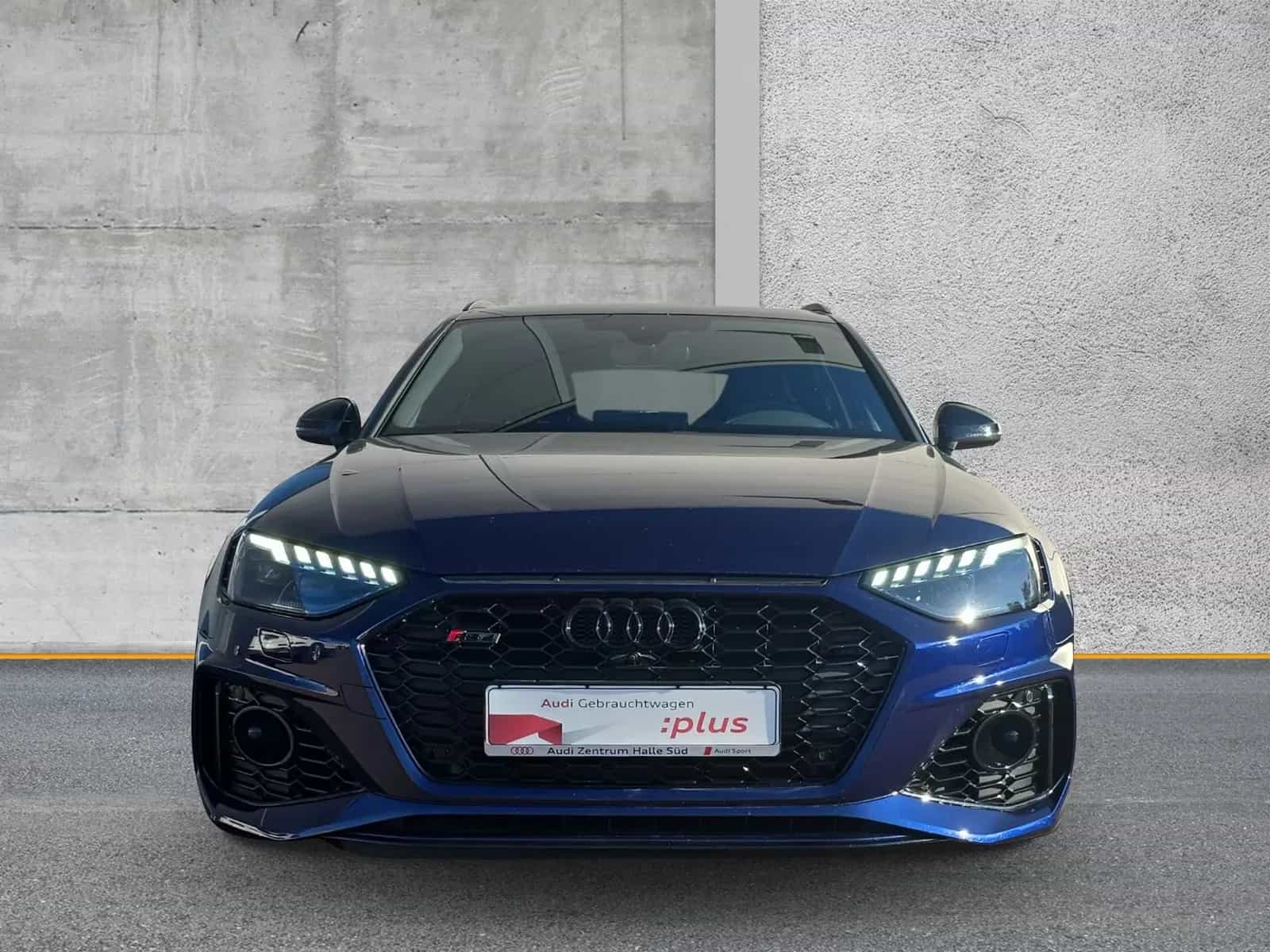 Audi RS4 12/2023-photo-4
