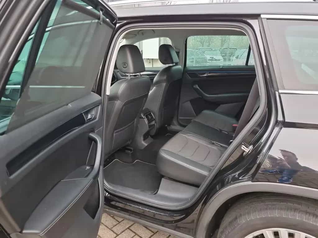 Skoda Kodiaq 2.0 TSI DSG 4x4 Style MATRIX KAMERA AHK 05/2021-photo-12