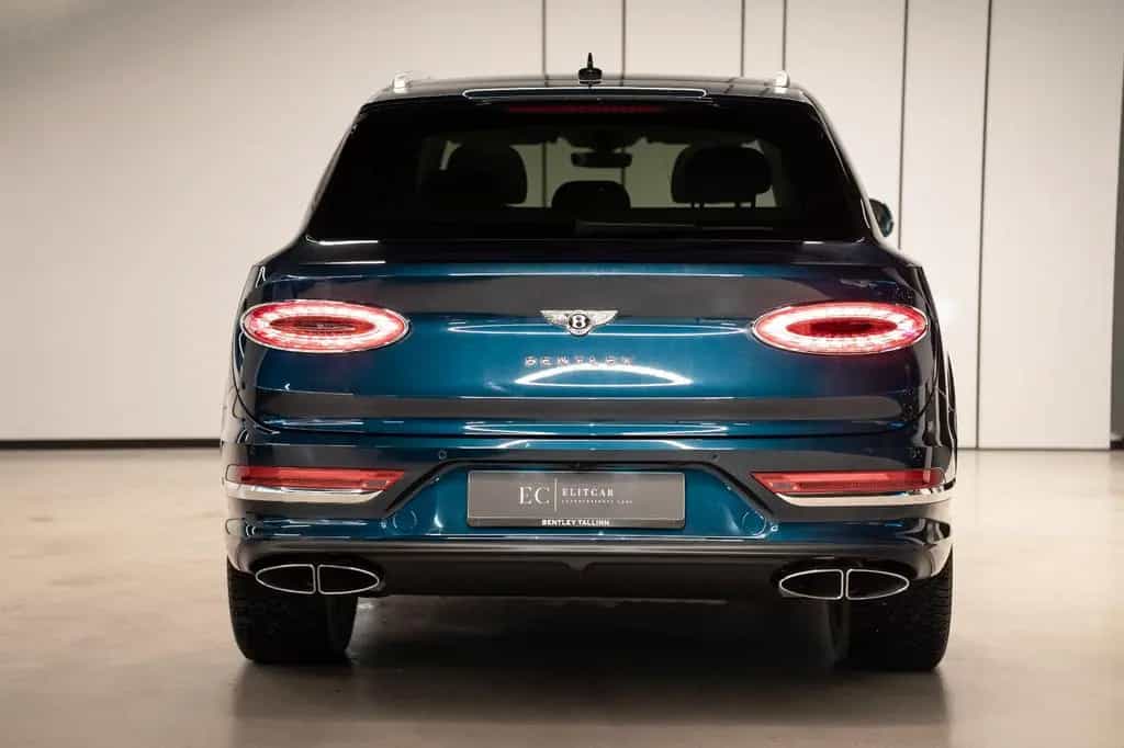Bentley Bentayga 4.0 V8 Azure 4WD Autom. 06/2024-photo-2
