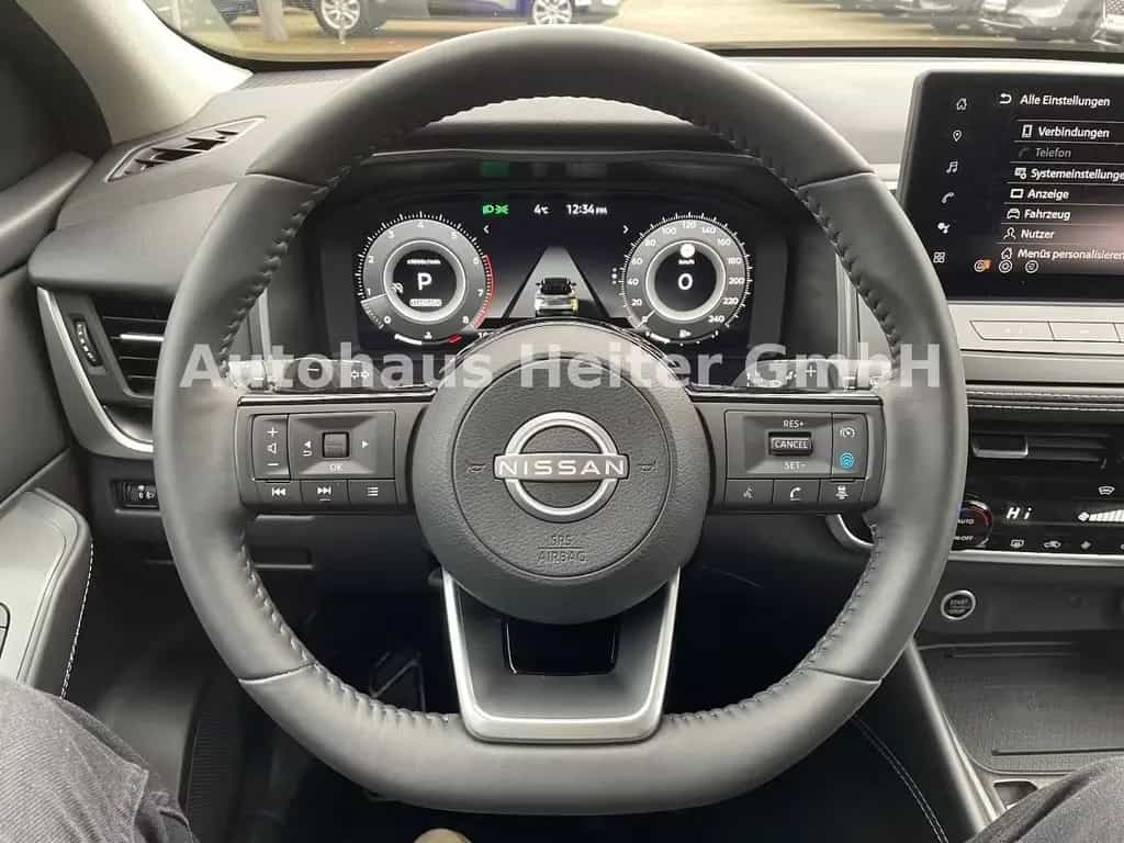 Nissan Qashqai 1.3 MHEV N-Connecta / 360°+HUD 06/2025-photo-18