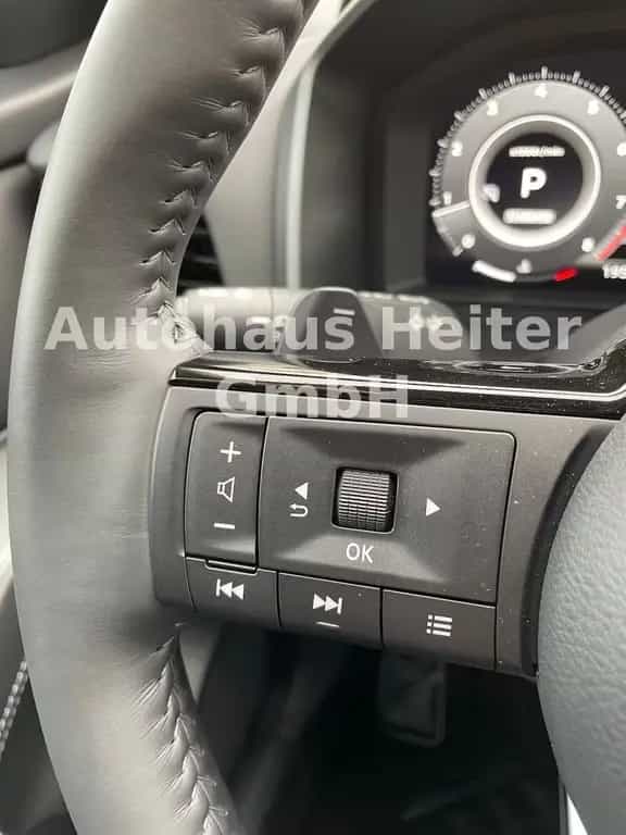 Nissan Qashqai 1.3 MHEV N-Connecta / 360°+HUD 06/2025-photo-19