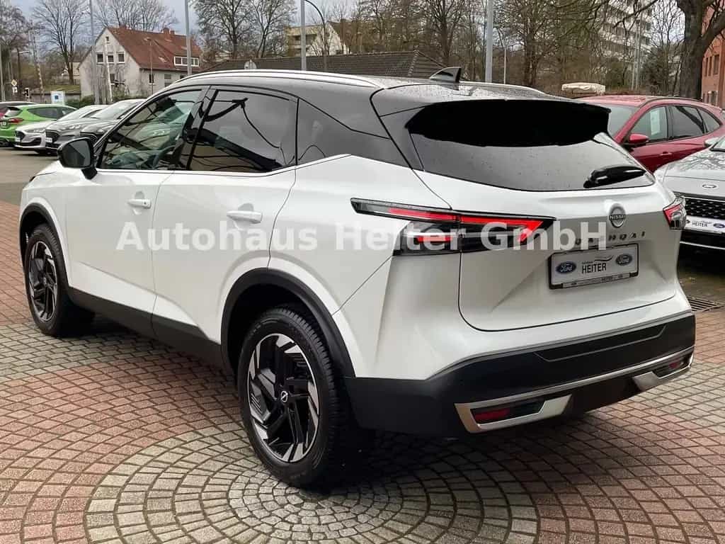 Nissan Qashqai 1.3 MHEV N-Connecta / 360°+HUD 06/2025-photo-3