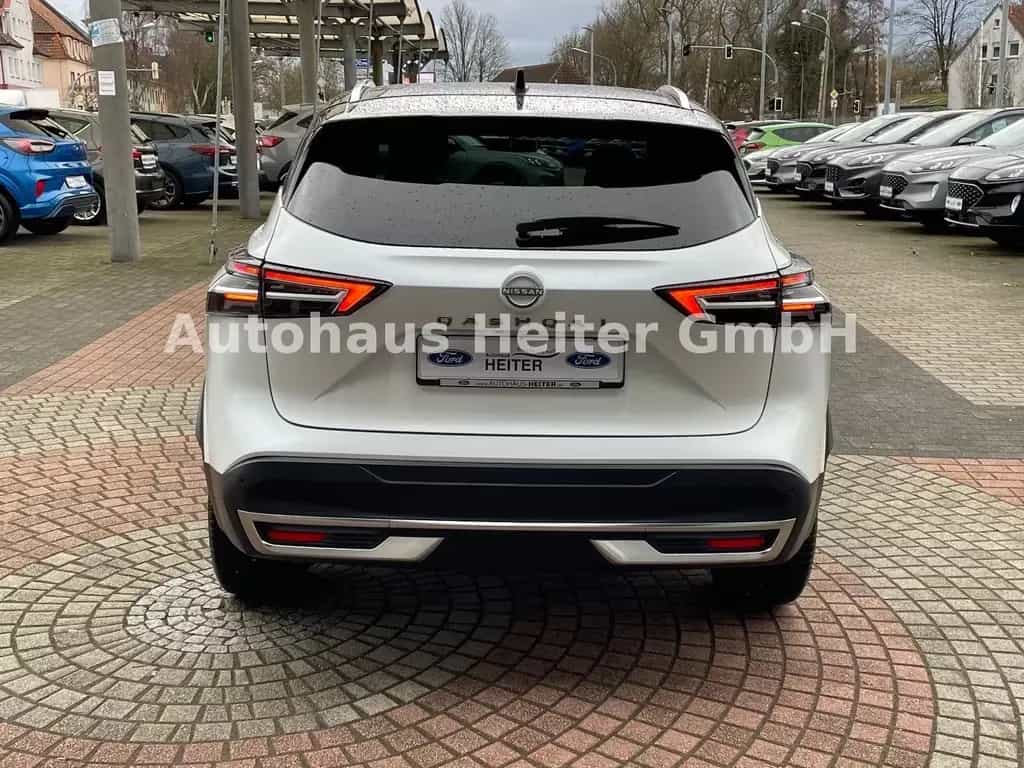 Nissan Qashqai 1.3 MHEV N-Connecta / 360°+HUD 06/2025-photo-4