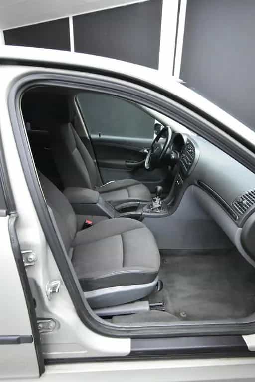 Saab 9-3 Lim. 1.8 T Linear 2-Zonen Klima CD 06/2005-photo-10