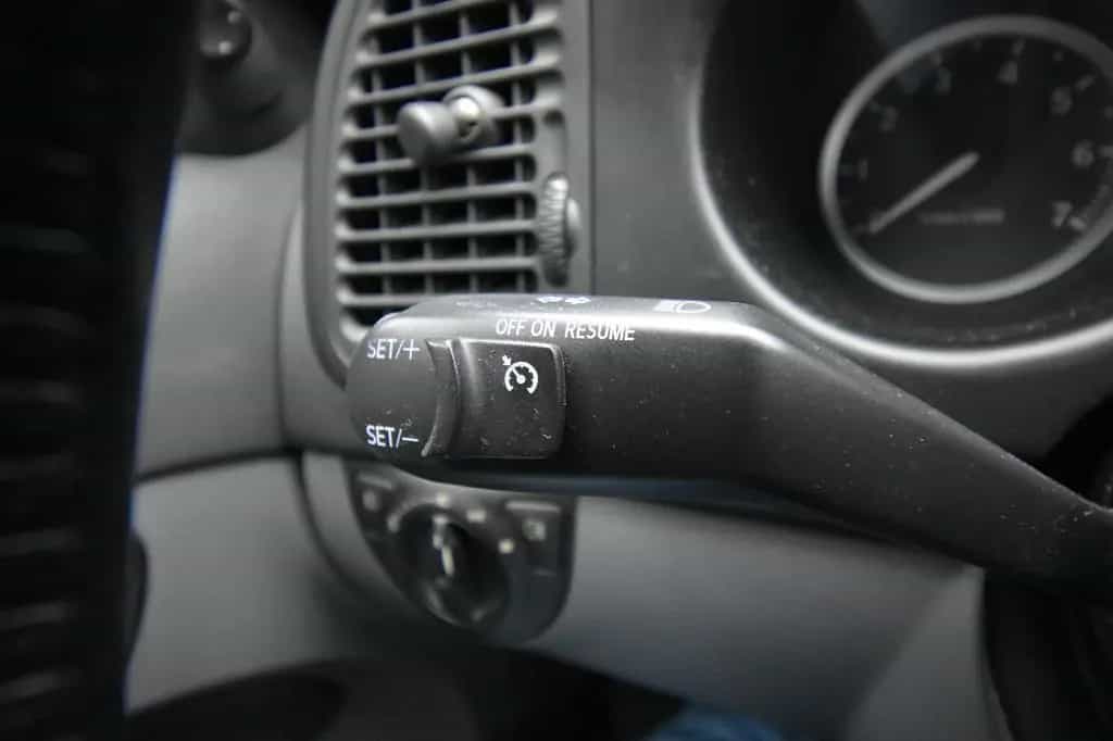 Saab 9-3 Lim. 1.8 T Linear 2-Zonen Klima CD 06/2005-photo-31