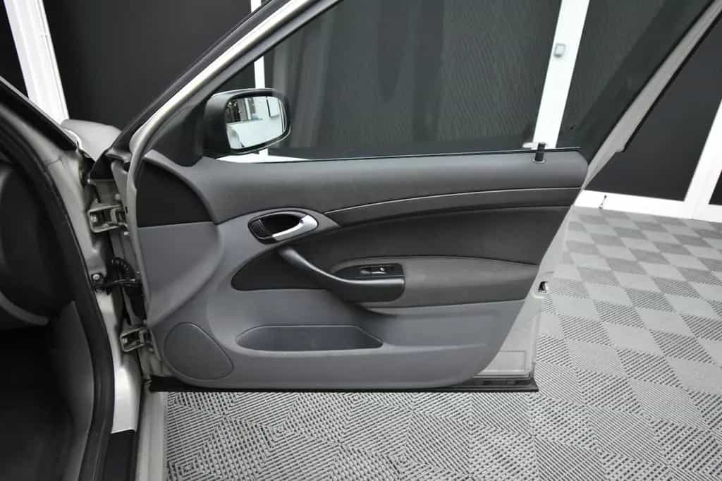 Saab 9-3 Lim. 1.8 T Linear 2-Zonen Klima CD 06/2005-photo-9