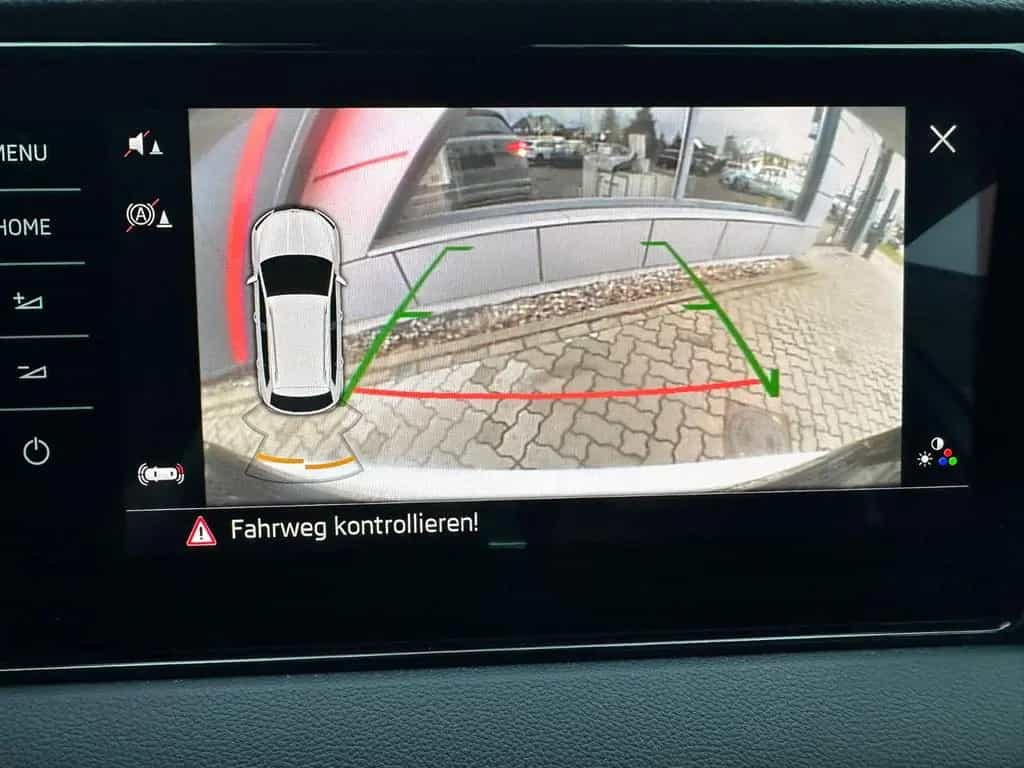 Skoda Karoq 2.0 TSI Sportline 4x4 ACC LED KAMERA AHK 01/2022-photo-11