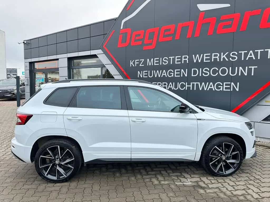 Skoda Karoq 2.0 TSI Sportline 4x4 ACC LED KAMERA AHK 01/2022-photo-16