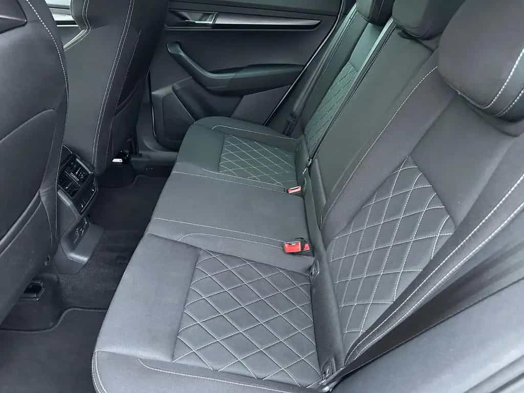 Skoda Karoq 2.0 TSI Sportline 4x4 ACC LED KAMERA AHK 01/2022-photo-6