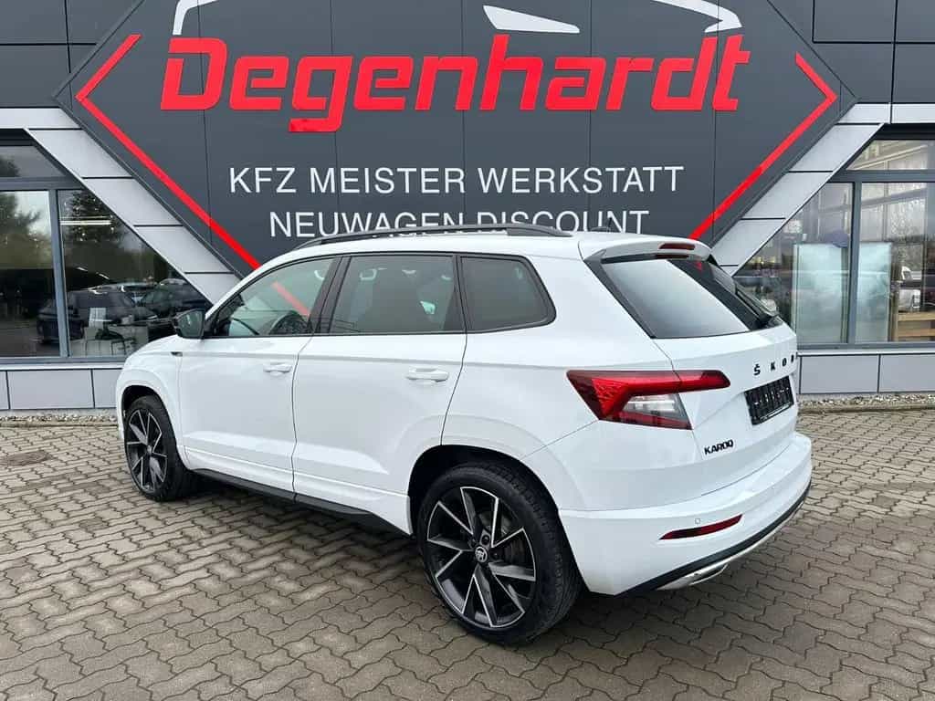Skoda Karoq 2.0 TSI Sportline 4x4 ACC LED KAMERA AHK 01/2022-photo-7
