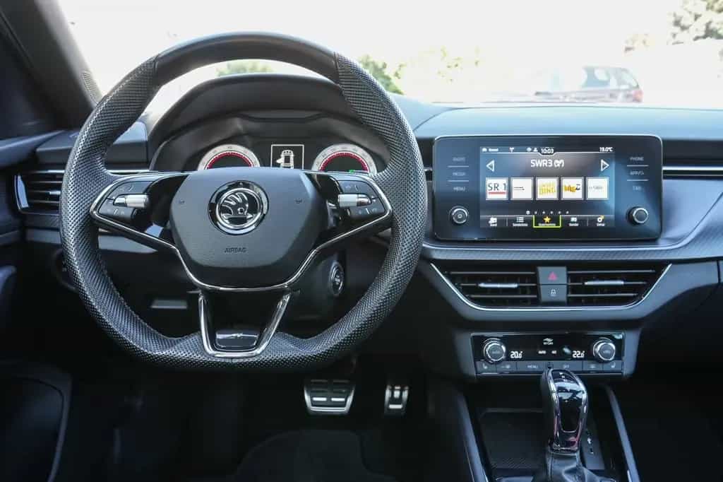 Skoda Kamiq Monte Carlo  1.5 TSI DSG ACT Pano Lane  Mo 10/2022-photo-13
