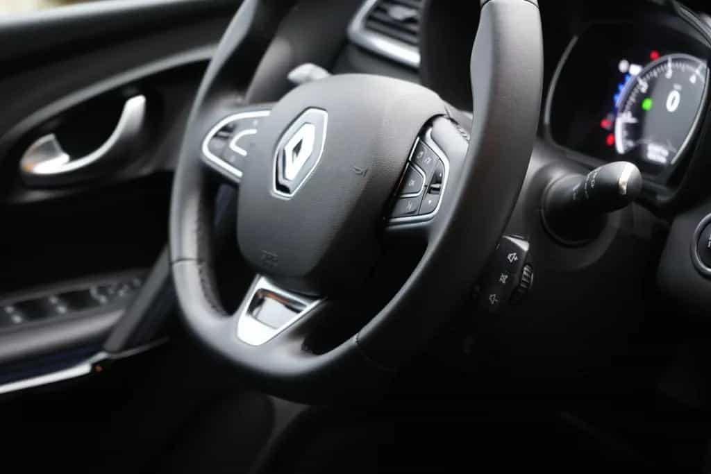 Renault Kadjar TCe 140 EDC Automatik Limited Deluxe sehr 04/2019-photo-14