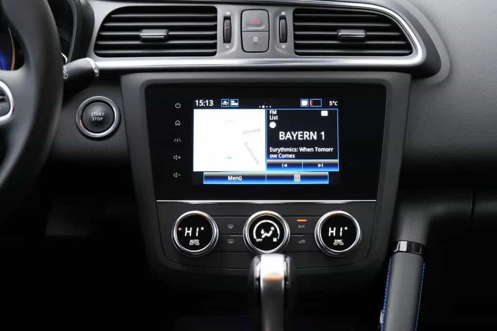 Renault Kadjar TCe 140 EDC Automatik Limited Deluxe sehr 04/2019-photo-20