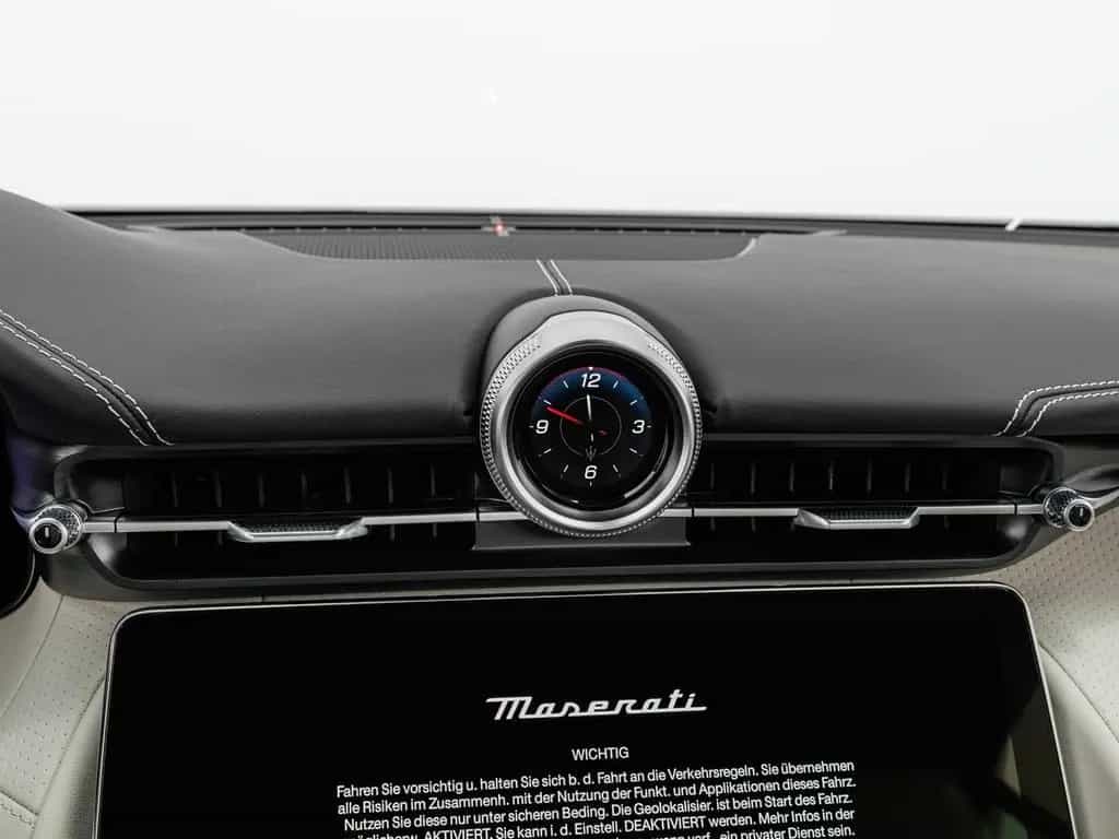 Maserati Granturismo Modena SITZBELÜFTUNG + FUORISERIE IN null-photo-15