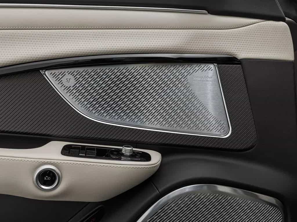 Maserati Granturismo Modena SITZBELÜFTUNG + FUORISERIE IN null-photo-9
