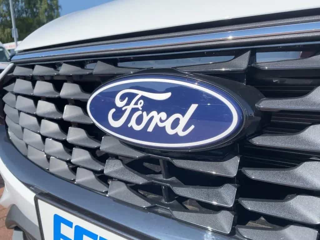 Ford Kuga 1.5 EcoBoost Titanium *LED*AHK*NAVI*4xSHZ 03/2025-photo-14