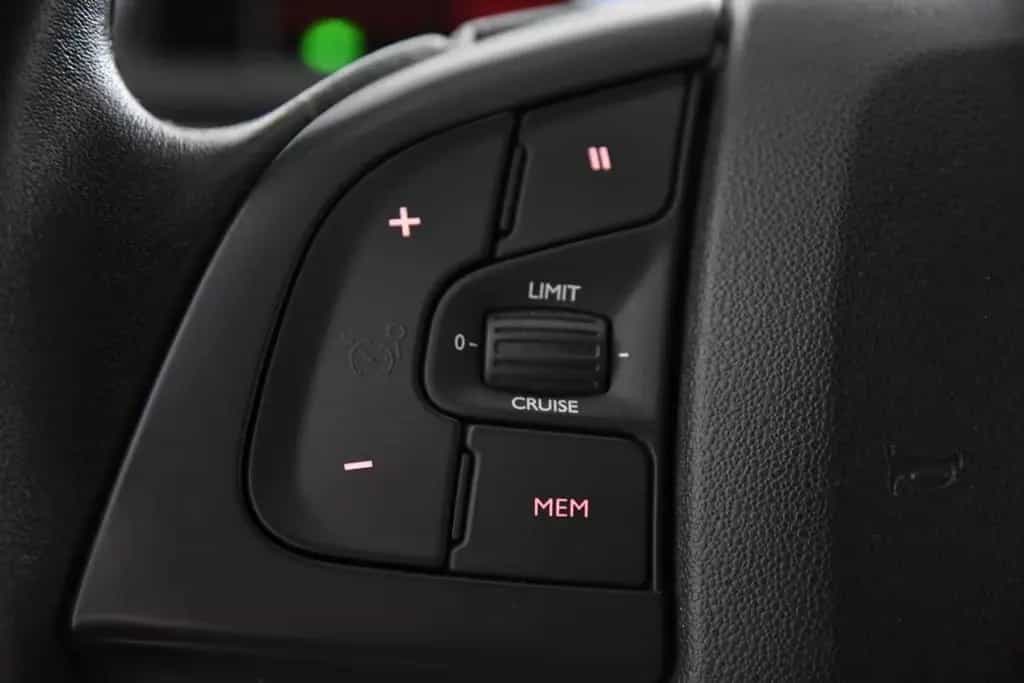 Citroën C4 Cactus Puretech 110 *1.Hand*Navi*Kamera* 12/2020-photo-11