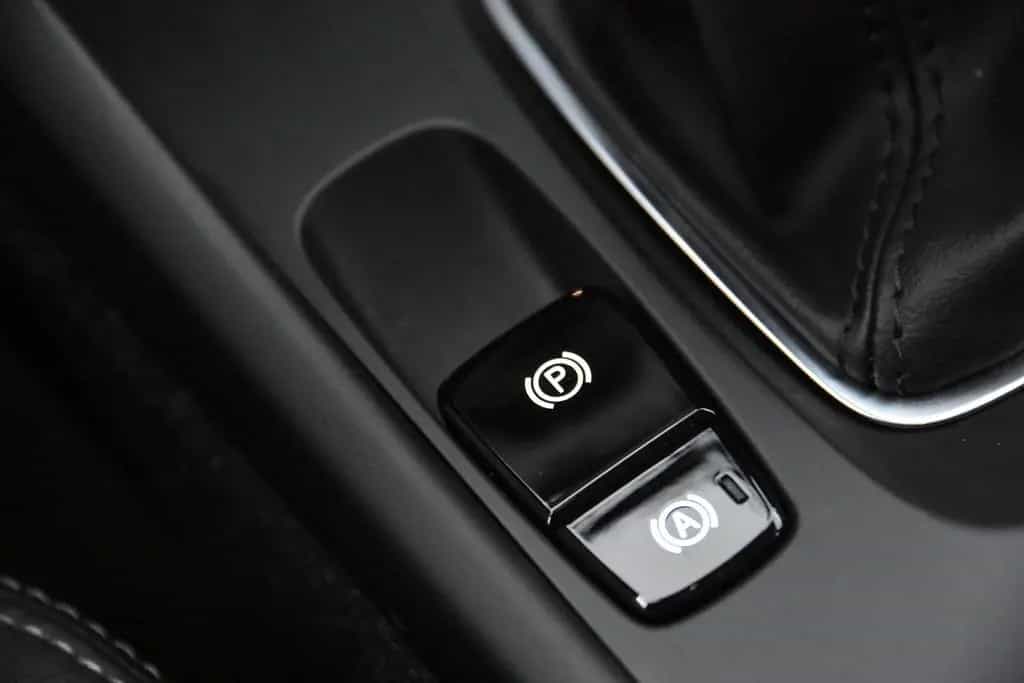 Volvo XC40 T3 Inscription *1.Hand*Leder*Navi*AHK* 09/2021-photo-11