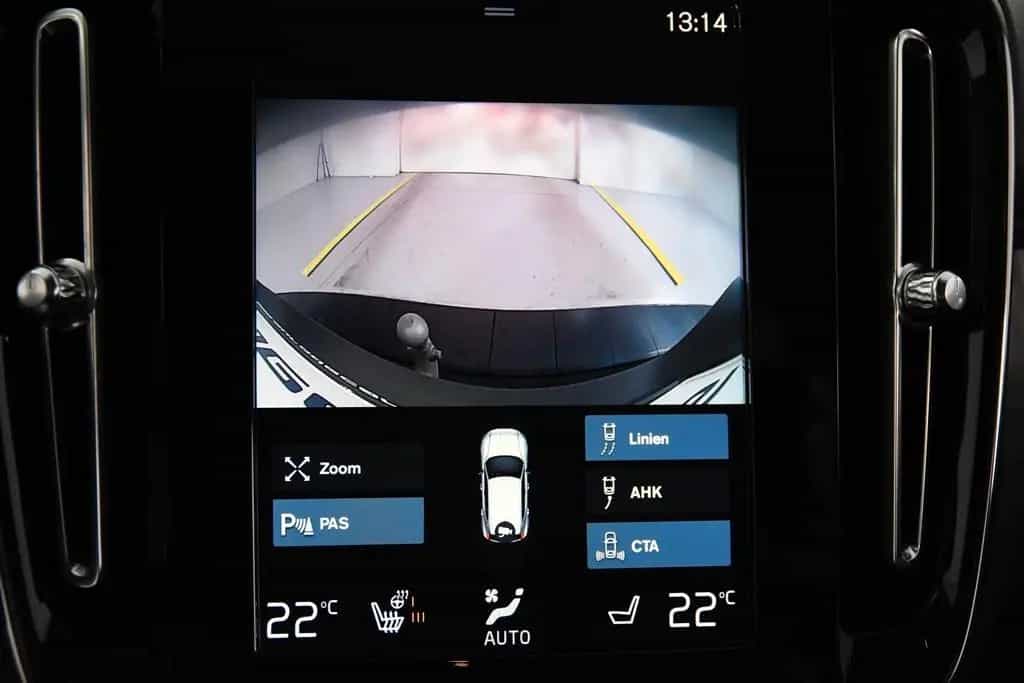 Volvo XC40 T3 Inscription *1.Hand*Leder*Navi*AHK* 09/2021-photo-12