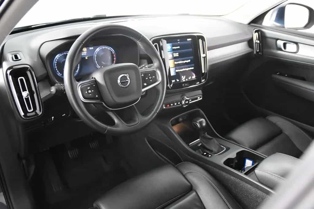 Volvo XC40 T3 Inscription *1.Hand*Leder*Navi*AHK* 09/2021-photo-27