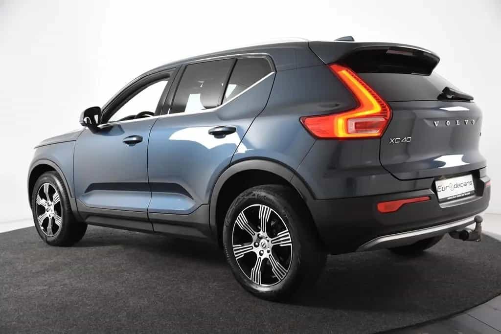 Volvo XC40 T3 Inscription *1.Hand*Leder*Navi*AHK* 09/2021-photo-28