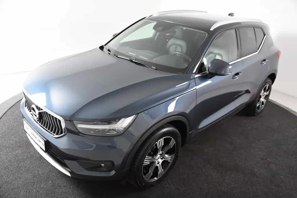 Volvo XC40 T3 Inscription *1.Hand*Leder*Navi*AHK* 09/2021-photo-3
