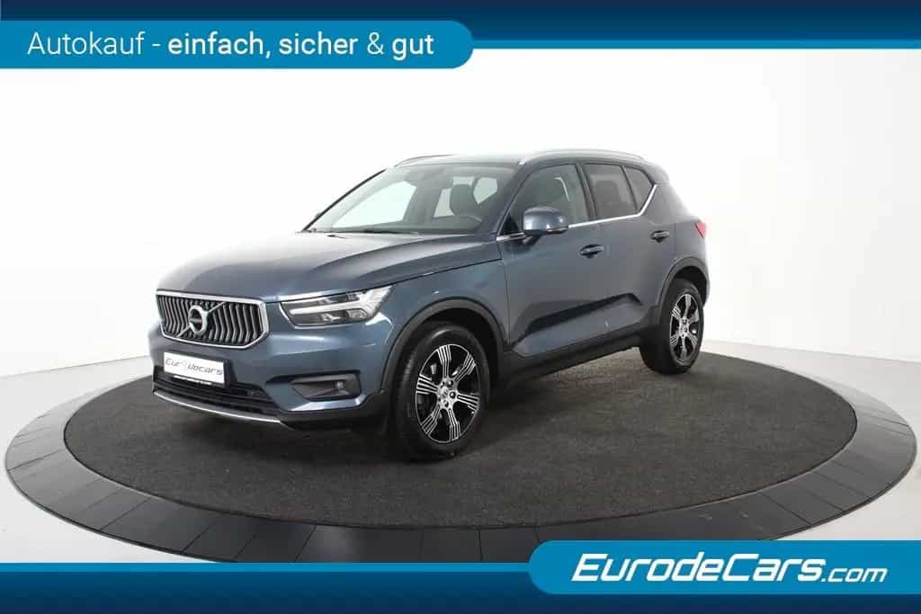 Volvo XC40 T3 Inscription *1.Hand*Leder*Navi*AHK* 09/2021-photo-4