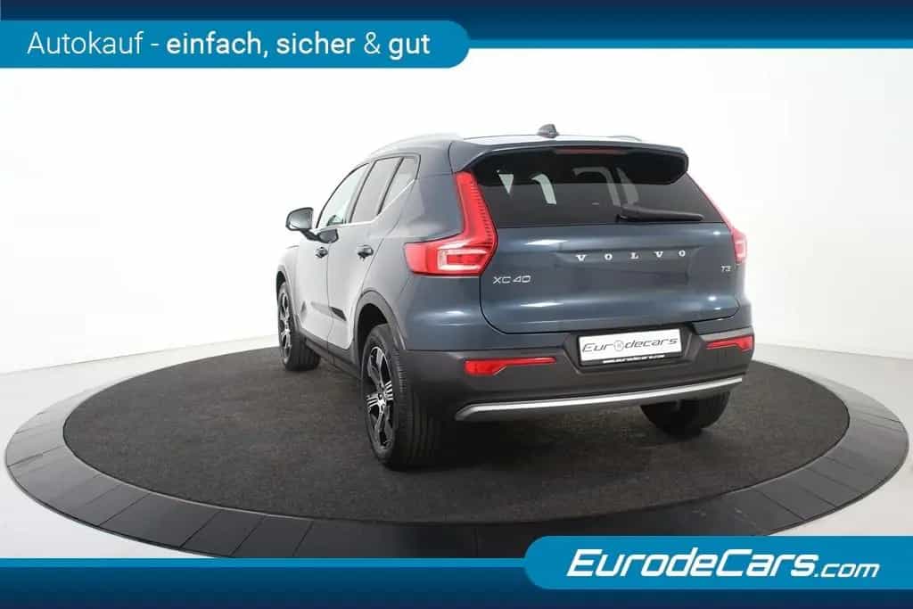Volvo XC40 T3 Inscription *1.Hand*Leder*Navi*AHK* 09/2021-photo-5