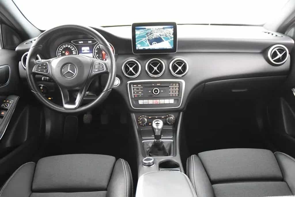 Mercedes-Benz A-Class 180 AMG-Line *Ambiente*SHZ*Navi* 03/2018-photo-1