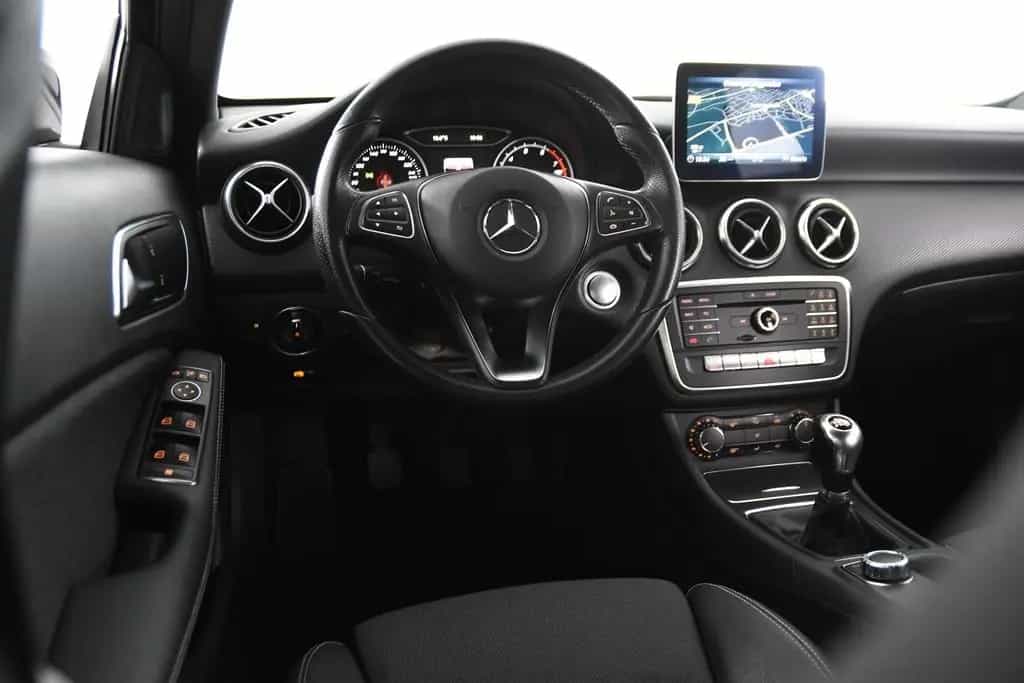Mercedes-Benz A-Class 180 AMG-Line *Ambiente*SHZ*Navi* 03/2018-photo-14