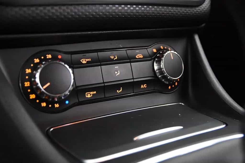 Mercedes-Benz A-Class 180 AMG-Line *Ambiente*SHZ*Navi* 03/2018-photo-17