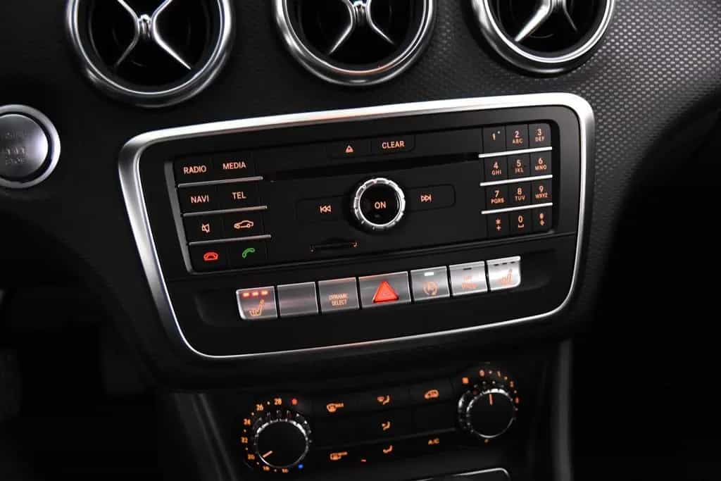 Mercedes-Benz A-Class 180 AMG-Line *Ambiente*SHZ*Navi* 03/2018-photo-19