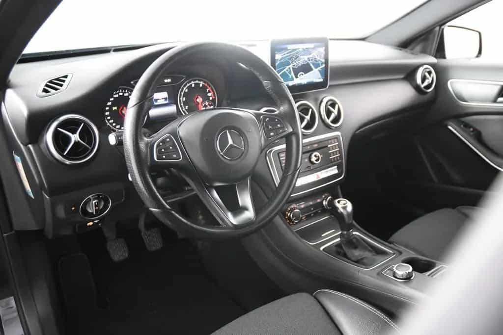 Mercedes-Benz A-Class 180 AMG-Line *Ambiente*SHZ*Navi* 03/2018-photo-23