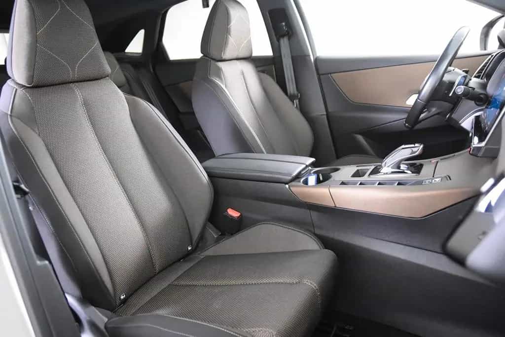 DS Automobiles DS7 (Crossback) *1.Hand*Pano.*Leder*Navi* 10/2020-photo-2