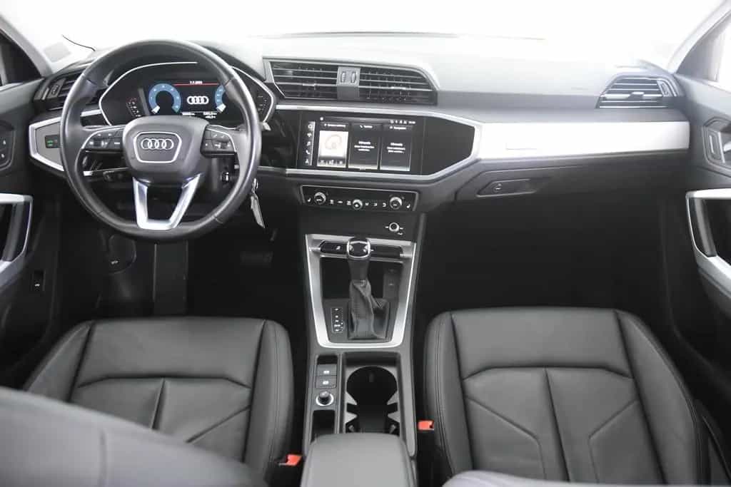 Audi Q3 35 TDI S tronic *1.Hand*Leder*Navi*SHZ*EHK* 04/2021-photo-1