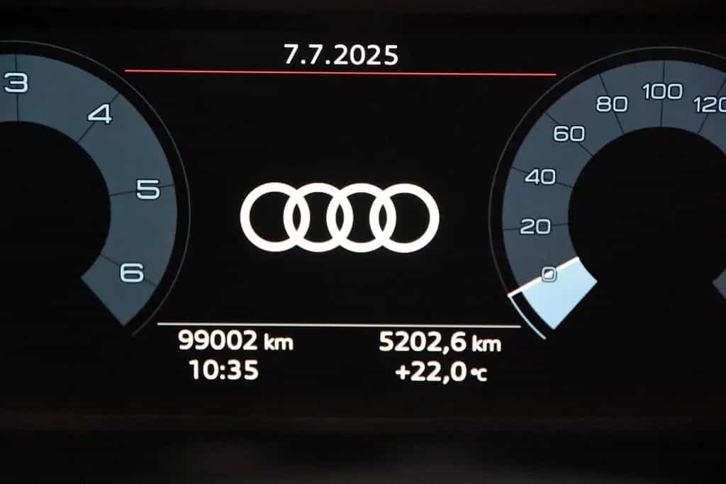 Audi Q3 35 TDI S tronic *1.Hand*Leder*Navi*SHZ*EHK* 04/2021-photo-21