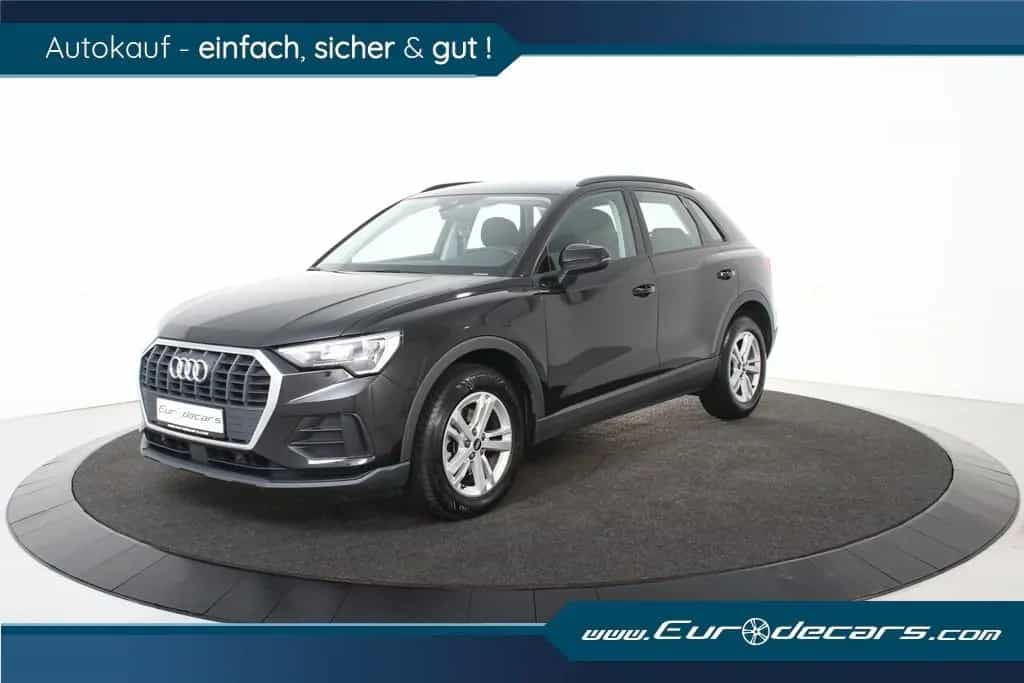 Audi Q3 35 TDI S tronic *1.Hand*Leder*Navi*SHZ*EHK* 04/2021-photo-4