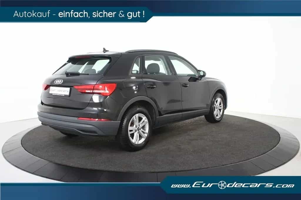 Audi Q3 35 TDI S tronic *1.Hand*Leder*Navi*SHZ*EHK* 04/2021-photo-6