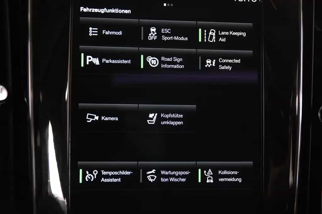 Volvo V60 B3 Momentum *1.Hand*Pano.*SHZ*Navi* 08/2021-photo-13