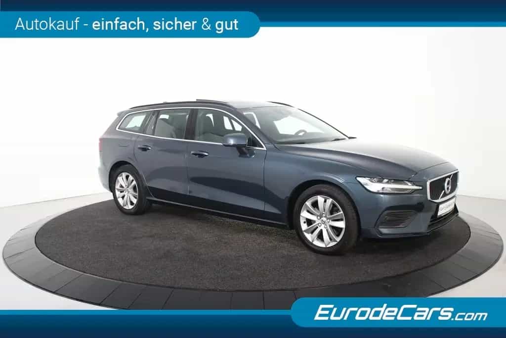 Volvo V60 B3 Momentum *1.Hand*Pano.*SHZ*Navi* 08/2021-photo-26