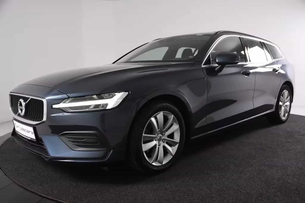 Volvo V60 B3 Momentum *1.Hand*Pano.*SHZ*Navi* 08/2021-photo-28