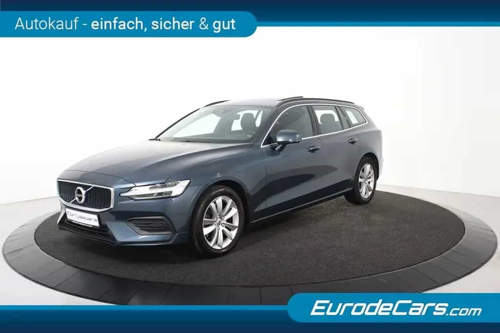 Volvo V60 B3 Momentum *1.Hand*Pano.*SHZ*Navi* 08/2021-photo-4