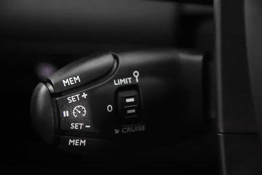 Citroën C3 Aircross Shine *1.Hand*Navi*T-Leder*DAB* 06/2022-photo-11
