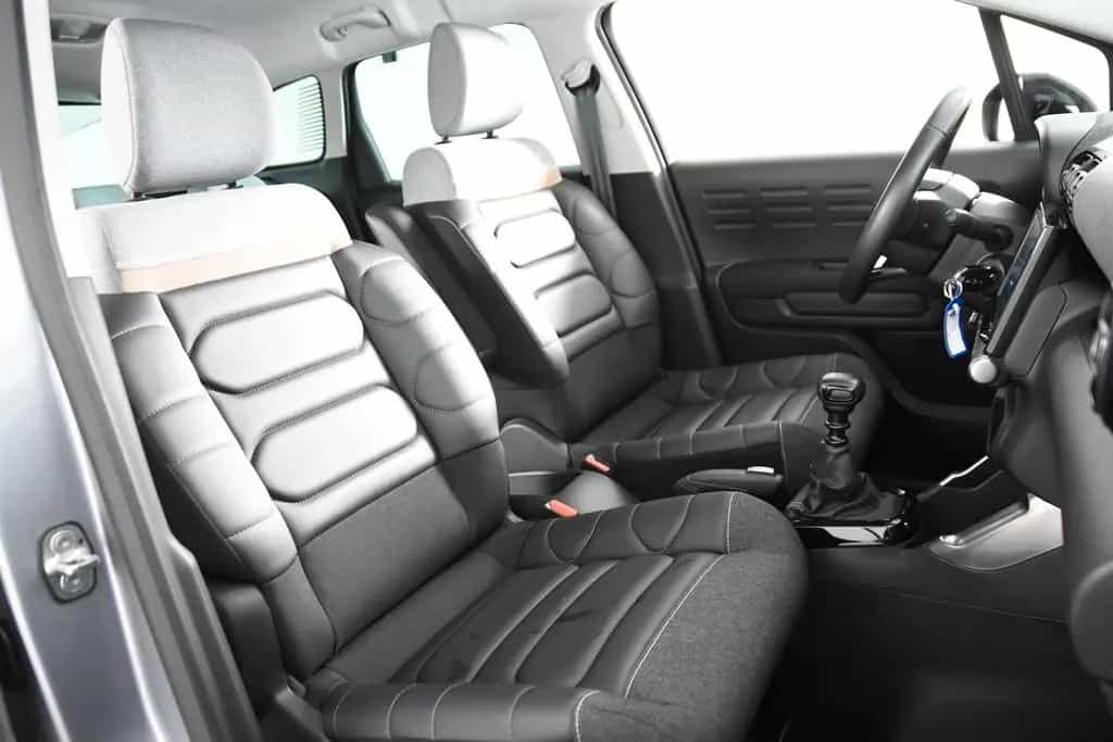 Citroën C3 Aircross Shine *1.Hand*Navi*T-Leder*DAB* 06/2022-photo-2