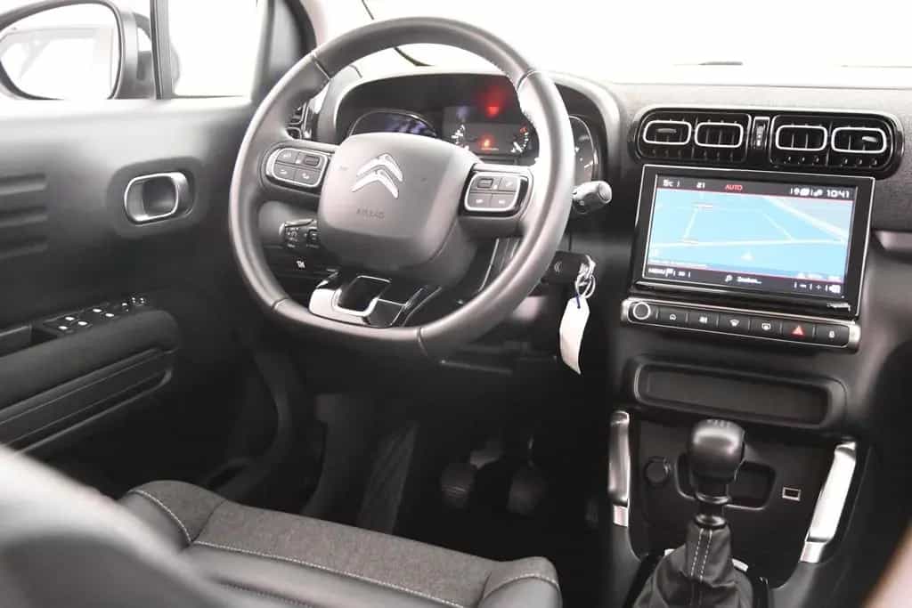 Citroën C3 Aircross Shine *1.Hand*Navi*T-Leder*DAB* 06/2022-photo-8
