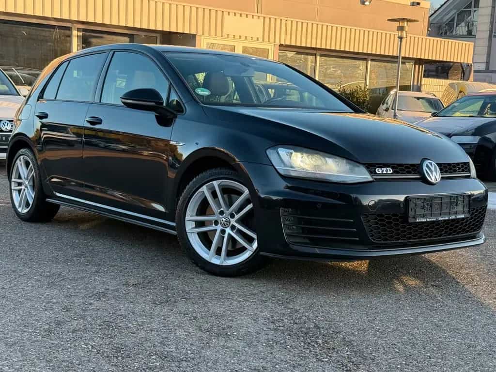 Volkswagen Golf VII Lim. GTD-Xenon-Navi-AHK-Alu 17" 07/2015-photo-3