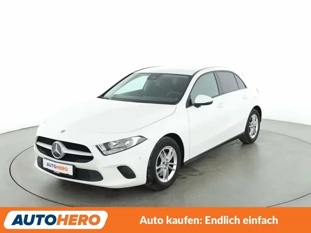 Mercedes-Benz A-Class 200 Aut.*NAVI*TEMPO*PDC*SHZ*KLIMA* 10/2018-photo-0