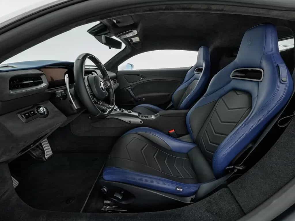 Maserati MC20 Coupé 1. HAND + CARBON PAKET 09/2021-photo-8