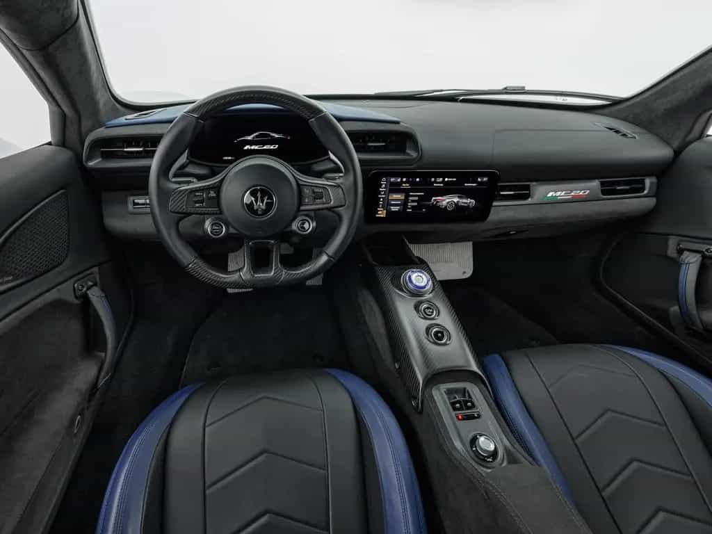 Maserati MC20 Coupé 1. HAND + CARBON PAKET 09/2021-photo-9